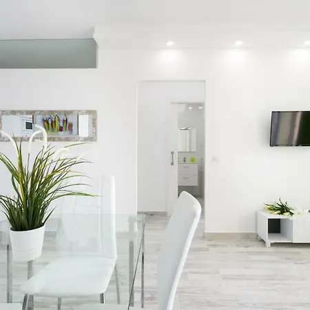 906 Luxury Paraiso Sea View 아파트