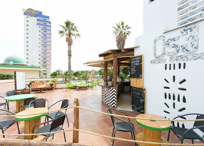 906 Luxury Paraiso Sea View דירה